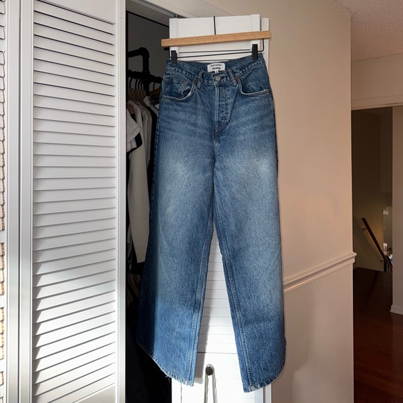 Reformation ‘Iggy Super Wide Leg Slouch Jeans’ in Juno - Picture 3 of 10